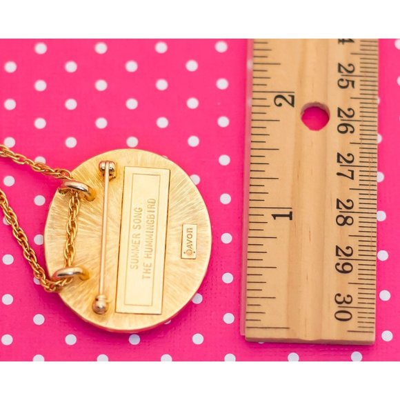 Vintage Summer Song The Humming Bird Necklace by Avon 20 inch - P11 - Picture 3 of 3